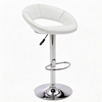 Tabouret de bar en PU à dossier découpé en anneau creux, pivotant à 360 degrés, avec vérin à gaz silencieux, repose-pieds rond en chrome poli, chaise haute de comptoir