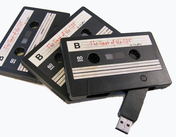 Cassette Tape Design USB Flash Drive 16GB 32GB USB 3.0/2.0 Plastic Customized Logo Pen Drive USB Memory Stick