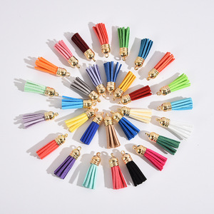 Pompons en velours coréen multicolores pour bijoux DIY, décoration de sacs personnalisés, breloque en suède doux avec capuchon métallique doré - Product Image 1