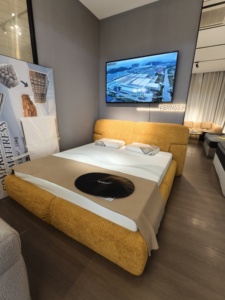 Nuovo Design: Set <span class=keywords><strong>Letto</strong></span> in Schiuma ad Alta Densità Comprimibile con Telaio Morbido, <span class=keywords><strong>Testiera</strong></span> Montata <span class=keywords><strong>a</strong></span> Parete con Velcro e Rivestimento Lavabile - Product Image 4