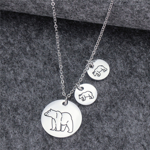 Acier inoxydable Nouveau Design De Mode <span class=keywords><strong>Trois</strong></span> Pièces Pendentif Gravé Papa Maman Ours Collier pour Fête Des Mères Cadeaux Femmes Bijoux - Product Image 4