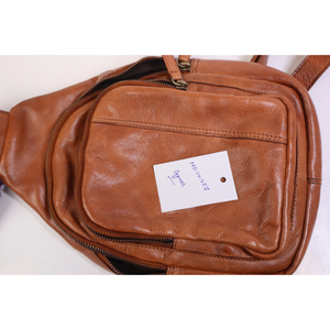 Nouveauté : Sac de poitrine pour femme en cuir véritable, grande capacité, cuir de vachette pleine fleur, logo personnalisé, vente en gros - Product Image 5