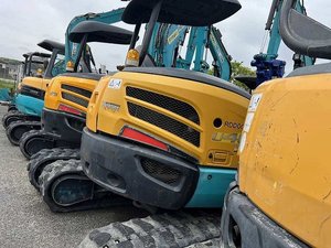 Excavatrice CAT d'occasion, modèle 2013, 4 tonnes, 95% neuve, marque japonaise d'origine, mini-excavatrice Kubota, excavatrice rotative sans queue. - Product Image 2