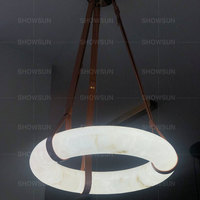 Lustre rond de salon en albâtre designer anneau de pierre naturelle suspendre par le lustre de hall de villa d'hôtel en cuir