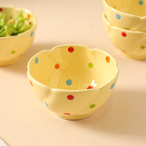 Vente en gros de bols à pétales colorés à pois, jolis bols à riz, vaisselle domestique, bols à yaourt de haute qualité, petits bols résistants à la chaleur - Product Image 1