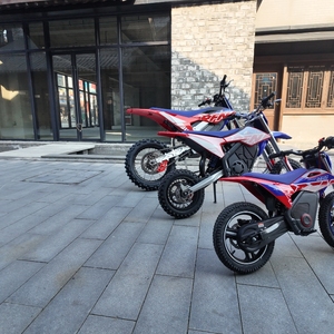 Moto électrique tout-terrain RFN SX-E150 12 pouces pour enfants, style dirt bike, pour garçons et filles, cadeau idéal - Product Image 6