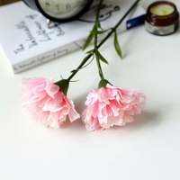 Fleurs d'œillets artificiels en gros d'usine tige unique petite taille pour la Saint-Valentin nouvel an mariage et décor de fête des mères