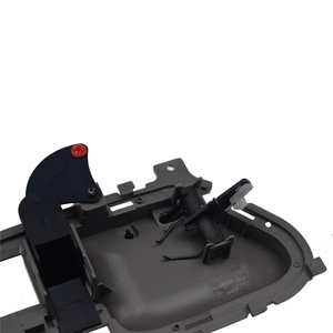 Manija de puerta interior gris pasajero derecho para <span class=keywords><strong>Chevrolet</strong></span> <span class=keywords><strong>C1500</strong></span> PICKUP 1995-1999 15708044 - Product Image 2