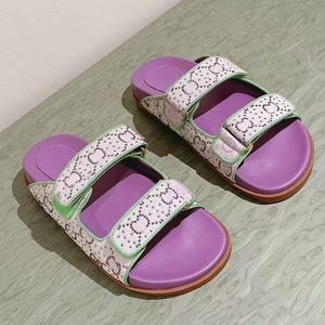 Sandales pour femmes de style vintage de haute qualité, nouvelle collection, semelle en caoutchouc souple, talon épais, confortables et pratiques pour la marche, style sport. - Product Image 1