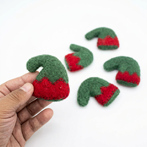 Lot de bonnets de Noël en feutre rouge et blanc pour enfants, ornements faits à la main, décorations à suspendre à l'arbre, ensemble cadeau - Product Image 6