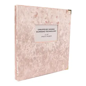 500 तस्वीरें फोटो एलबम 4x6 "गुलाबी मखमल कवर पोस्ट बाध्य मखमल धातु कोनों में खिड़की के साथ पर्ची