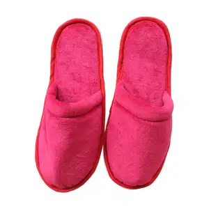 Zapatillas Rojas desechables con precio al por mayor, zapatillas de hotel de tela de terciopelo, zapatillas desechables personalizadas