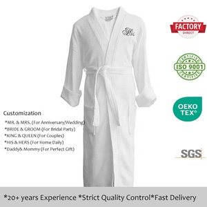 Lussuoso Accappatoio in Spugna di Cotone 100% 380gsm con Colletto Kimono Bianco per Hotel - Set Regalo Personalizzato Ricamato MR MRS per Sposi - Product Image 6