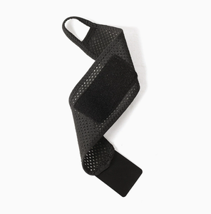 Protector de Muñeca Transpirable, Protector y Estable con Vendaje Elástico a Presión, Adecuado para Deportes y Fitness, Previene Esguinces - Product Image 1