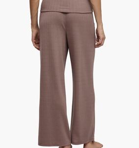 <span class=keywords><strong>ชุด</strong></span>นอนผ้าถักลายแจ็คการ์ด เสื้อแขน<span class=keywords><strong>ย</strong></span>าว กางเกง<span class=keywords><strong>ขา</strong></span><span class=keywords><strong>ย</strong></span>าว ระบา<span class=keywords><strong>ย</strong></span>อากาศได้ดี <span class=keywords><strong>ชุด</strong></span>นอนลำลอง <span class=keywords><strong>ชุด</strong></span>นอนผู้หญิงแบบสามชิ้น - Product Image 4