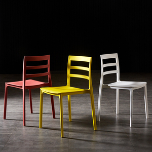 Chaises de restaurant empilables en plastique PP, modernes et populaires pour l'extérieur, vente en gros - Product Image 2