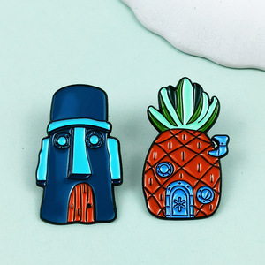 Broche con Diseño <span class=keywords><strong>de</strong></span> <span class=keywords><strong>Bob</strong></span> <span class=keywords><strong>Esponja</strong></span>, Accesorio Creativo con Forma <span class=keywords><strong>de</strong></span> Casa, Ideal para Venta al Por Mayor - Product Image 2