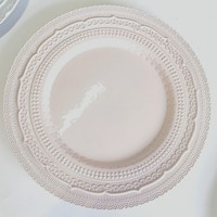 Assiettes à dîner design moderne français assiette en céramique rose beige bleu vaisselle motif en relief assiette de chargeur pour les fêtes et les cadeaux