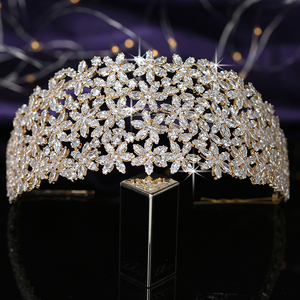 Corona con Fiori Design Elegante Accessori per Capelli da Sposa per Donne Tiara e Corona con Zirconi per Feste BC5460 - Product Image 4