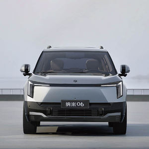 Dongfeng Nami 06 Nouveau SUV <span class=keywords><strong>5</strong></span> portes <span class=keywords><strong>5</strong></span> places 100% électrique avec boîte de vitesses automatique, régulateur de vitesse et sièges en cuir, intérieur foncé - Product Image 4
