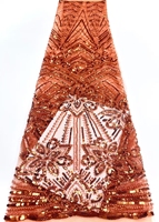 Tissu en dentelle verte perlée en gros avec sequins, tissu en dentelle fleurie avec perles et nacre pour robes de mariée et de soirée
