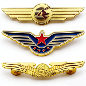 Pin de Solapa Personalizado con Logo Metálico 3D Dorado Brillante de Alas de Piloto de Avión de Esmalte Suave para Uniforme - Product Image 1
