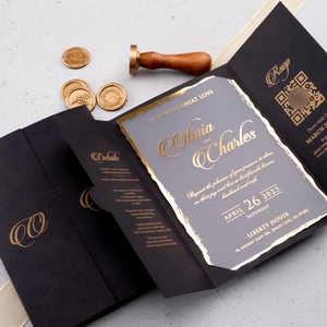 Ensemble d'invitations de mariage de luxe en acrylique noir avec bordure festonnée dorée, dossier à trois volets moderne avec pochette, code QR et RSVP - Product Image 2