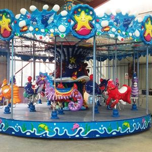 Carrousel de luxe Yamoo 24 places pour enfants, en fibre de verre et bois, couleur personnalisée, certifié ISO9001, pour usage extérieur et intérieur en centre commercial - Product Image 2