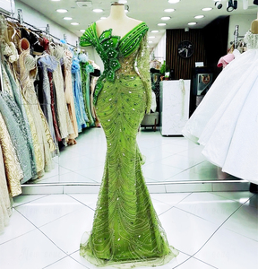 <span class=keywords><strong>Abiti</strong></span> <span class=keywords><strong>da</strong></span> ballo verdi lucidi <span class=keywords><strong>da</strong></span> donna, lussuosi <span class=keywords><strong>abiti</strong></span> <span class=keywords><strong>da</strong></span> invitata per matrimoni 2025, taglie forti, personalizzati Dubai, per occasioni formali <span class=keywords><strong>da</strong></span> donna - Product Image 1