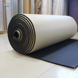 Construcción impermeable/aislamiento térmico Pvc papel de aluminio tubo de espuma de goma/fábrica de fieltro al por mayor - Product Image 1
