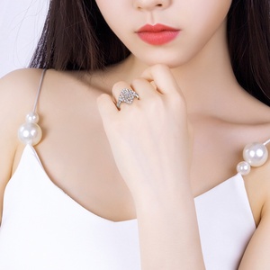 Anillos de Compromiso de Diseño Moderno para Mujer, Plata de Ley 925 con Baño de Rodio, Estilo Hip Hop, Brillante Corte Brillante, para Bodas y Fiestas - Product Image 4