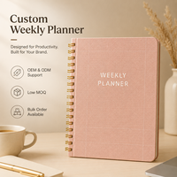 Carnet de planification hebdomadaire personnalisé, couverture en lin rose texturé, reliure spirale dorée en relief, OEM ODM, faible MOQ, vente en gros