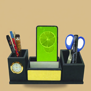 Organisateur de bureau en bois personnalisé, porte-cartes de visite, porte-cartes de nom de bureau avec porte-stylo, porte-crayon, ciseaux, horloge - Product Image 1