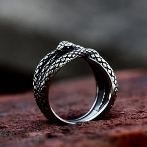 Bague Serpent Enroulée en Acier Inoxydable 316L pour Homme, Effet Argent Vieilli, Pierre Naturelle Verte Œil, Style Audacieux, Sombre, Rébellions, Motard, Punk - Product Image 4