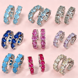 Boucles d'oreilles créoles rondes 4 mm avec gemmes, personnalisables, plusieurs couleurs, sans perçage, scintillantes, style tennis, cadeau en gros - Product Image 1
