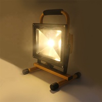 Luz de inundación LED recargable de 10W IP65, reflector portátil impermeable para exteriores, luz de trabajo, reflector, luz diurna