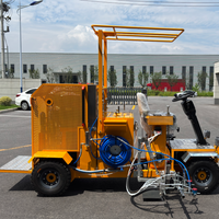 Machine de marquage routier à pulvérisation à froid de petite taille, type autoporté