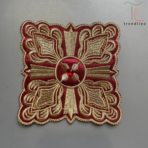 Phụng Vụ Giáo Hội Tùy chỉnh Bordeaux Vàng <span class=keywords><strong>lurex</strong></span> thêu Rhinestone sắt trên chéo vuông đính vá cho Áo khoác túi - Product Image 5