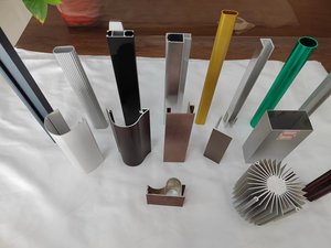 OEM Custom Extruded Aluminum Perfis 6000 Series T5 para Janela Porta Dobra Corte Soldagem Processamento Serviços Disponíveis - Product Image 4