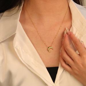 Nuevo Collar de Moda en Acero Inoxidable con Baño de Oro de 18K PVD, Diseño Minimalista de Media Luna, para Mujer - Product Image 1