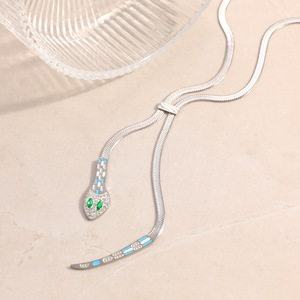 Collar de Serpiente Serpentina Chapado en Oro de 18k, Cadena Ajustable para Clavícula, Diseño Animal, Uso Diario, Regalo - Product Image 3