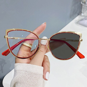 Gafas de Sol Fotocromáticas con Protección Anti-Luz <span class=keywords><strong>Azul</strong></span> y Montura Metálica, Modelo Ojo de Gato, Novedad 2026, Gafas de Moda para Mujer - Product Image 2