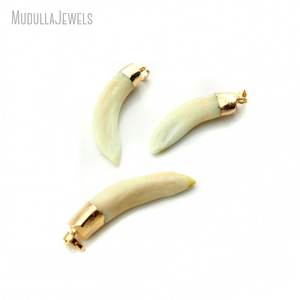 Commercio all'ingrosso PM16209 stile Vintage <span class=keywords><strong>lupo</strong></span> <span class=keywords><strong>ciondolo</strong></span> dente di <span class=keywords><strong>lupo</strong></span> <span class=keywords><strong>con</strong></span> placcato in oro placcato cappuccio denti osso <span class=keywords><strong>ciondolo</strong></span> per collana - Product Image 2