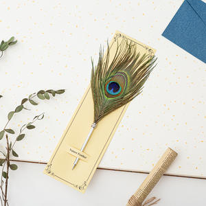 <span class=keywords><strong>Plume</strong></span> à encre naturelle pour <span class=keywords><strong>calligraphie</strong></span> avec <span class=keywords><strong>d</strong></span>écoration en ruban coloré en forme de feuille <span class=keywords><strong>d</strong></span>'érable en métal - Product Image 2