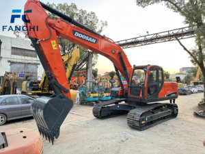 डोसन DX225LC-9C मध्यम क्रॉलर खुदाई के साथ 22 टन ऑपरेटिंग वजन कुबोटा इंजन खनन उत्खनन के साथ - Product Image 5