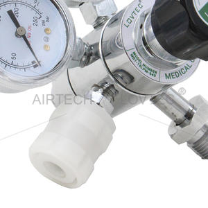 Regulador de Presión de Cilindro de Oxígeno con Dispositivo Reductor de Presión de Doble Polo y Terminal de Conexión Rápida de Cobre con Medidor de Flujo Dual - Product Image 5