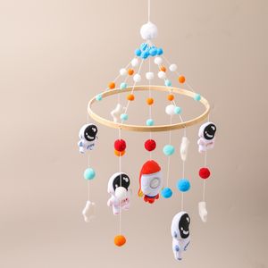 Mobile musical en bois et feutre en forme d'étoile, cadeau <span class=keywords><strong>de</strong></span> <span class=keywords><strong>Noël</strong></span>, jouet suspendu pour la décoration <span class=keywords><strong>de</strong></span> berceau - Product Image 2