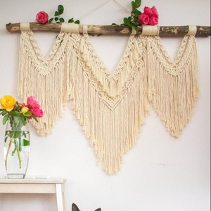 Creaciones Hechas a Mano, Tapiz de Macramé para Colgar en la Pared - Product Image 1