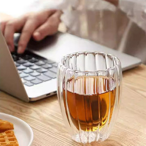 <span class=keywords><strong>Tasse</strong></span> <span class=keywords><strong>à</strong></span> café <span class=keywords><strong>en</strong></span> <span class=keywords><strong>verre</strong></span> transparent <span class=keywords><strong>à</strong></span> <span class=keywords><strong>double</strong></span> <span class=keywords><strong>paroi</strong></span> <span class=keywords><strong>à</strong></span> rayures de 250 <span class=keywords><strong>à</strong></span> 450ml ensemble de tasses <span class=keywords><strong>à</strong></span> cappuccino <span class=keywords><strong>en</strong></span> céramique <span class=keywords><strong>à</strong></span> isolation thermique pour <span class=keywords><strong>tasse</strong></span> <span class=keywords><strong>à</strong></span> <span class=keywords><strong>thé</strong></span> de jus de boisson - Product Image 3