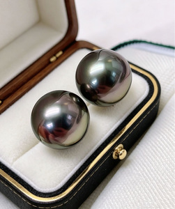 ต่างหูมุกดำตาฮิติ 18K ทองคำ 11-12 มม. - Product Image 5